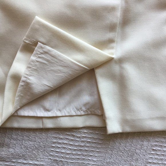 Banana Republic solid cream mini pencil skirt - Picture 2 of 7